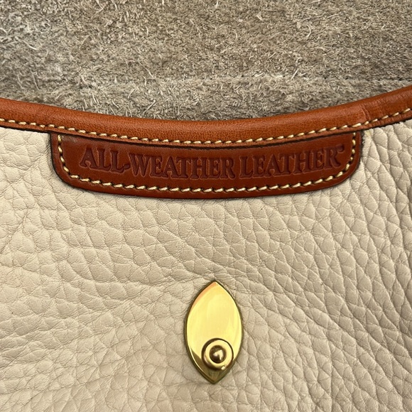 🦆 Dooney and Bourke Calvary bag- Vintage - Picture 6 of 12